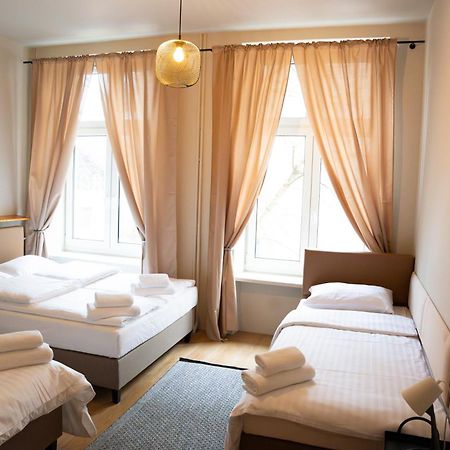 Hotelik Relax H360 Lodz  Ngoại thất bức ảnh