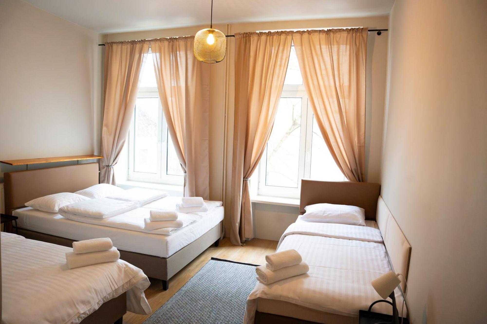 Hotelik Relax H360 Lodz  Ngoại thất bức ảnh