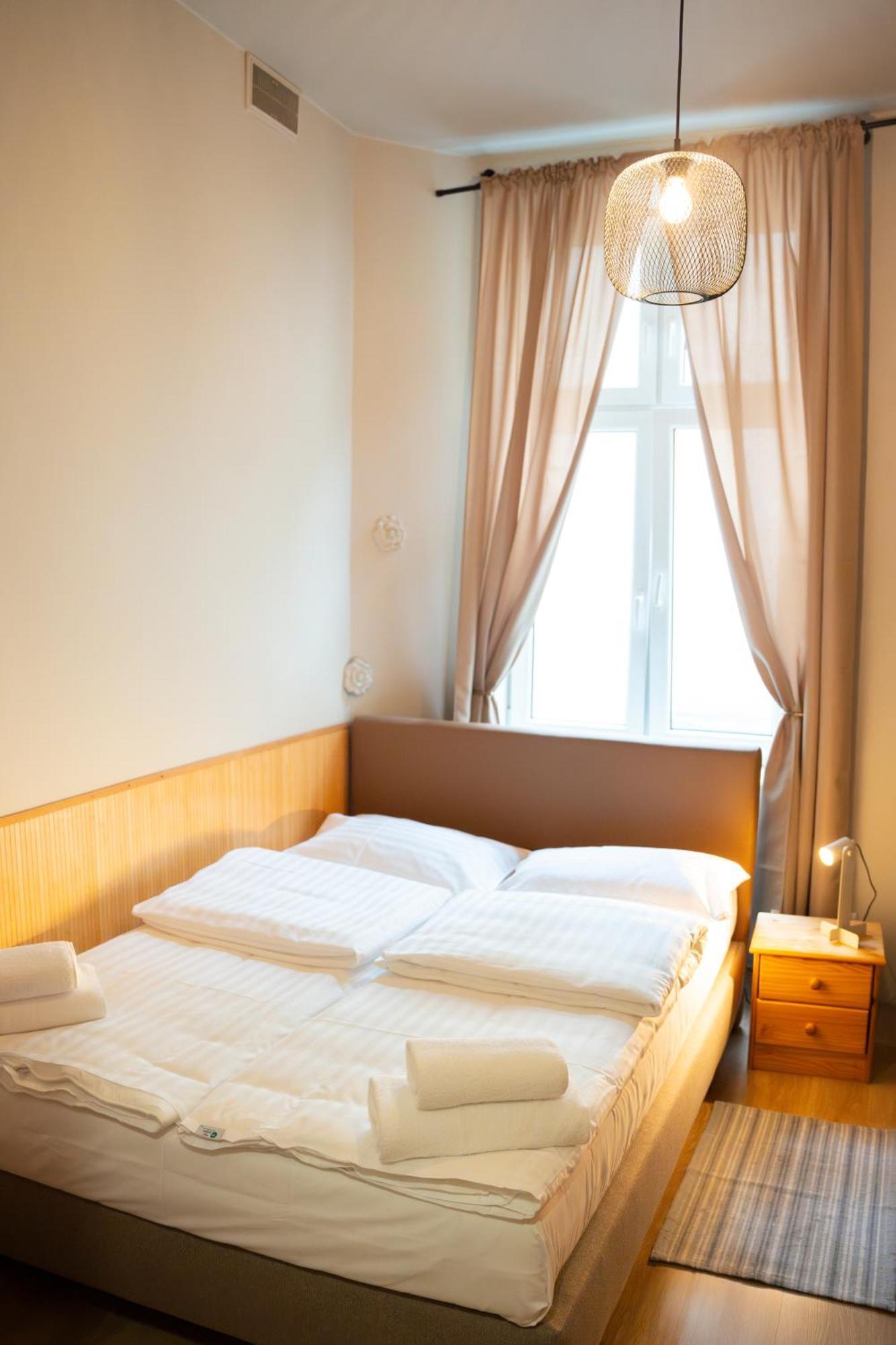 Hotelik Relax H360 Lodz  Ngoại thất bức ảnh